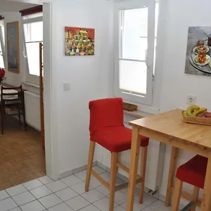 2-zimmer-appartment In Sieglar Apartment